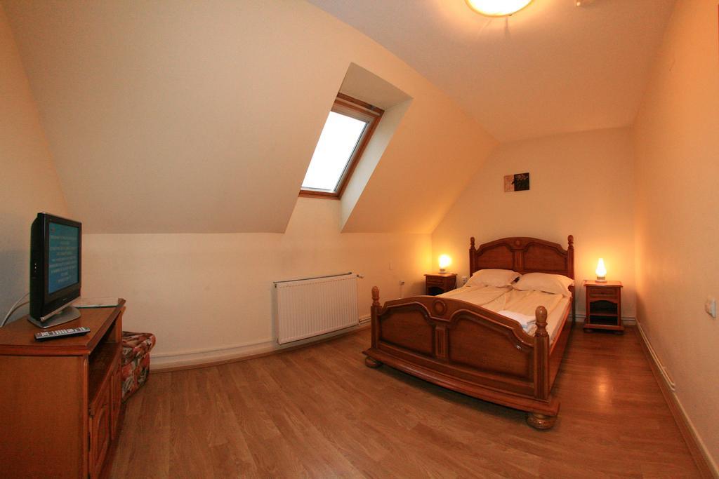 Motel Vector Acăţari Стая снимка